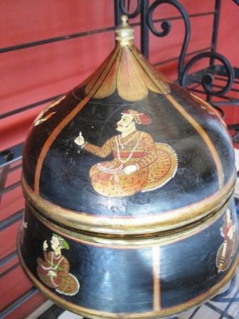 Decorative Mogul Design Bowl - 56SB: Decorative Mogul Design Bowl - 56SB - SB LOT FG111A - This is a very attractive Indian Mogul bowl - a stunning accessory piece! Attractive hand painted exterior panels of Mogul Figures with double bra