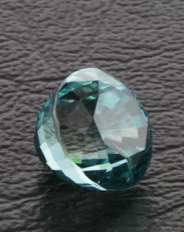 Natural Blue Zircon Gemstone (1) 7.29ct. A130 FULL: Natural Blue Zircon Gemstone (1) 7.29ct. A130 FULL APPRAISAL - Excellent Condition - Comes with full appraisal from AIG. Great color, nice quality. Check out the scans! - Thank you for bidding on this