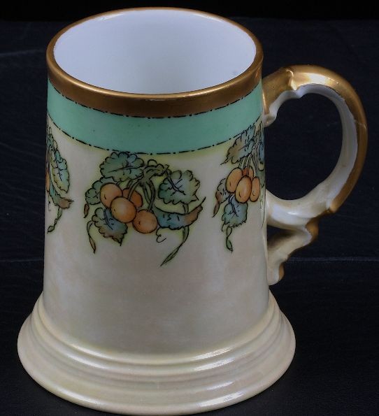 Antique Limoges Hand Painted Stein ED190: Antique Limoges Hand Painted Stein ED190 - Excellent Vintage Condition! NW14FM. Beautiful antique hand painted stein made by Limoges France, c.1890. This stein is over 100 years old and still in excel