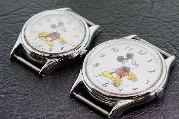 Lot of 2 Vintage Mickey Mouse Watch Faces: Lot of 2 Vintage Mickey Mouse Watch Faces - Great Vintage Mickey Mouse Watches. 0201A3 - Thank you for viewing this lot. We are always adding new inventory and new auctions, so check back often. We ap