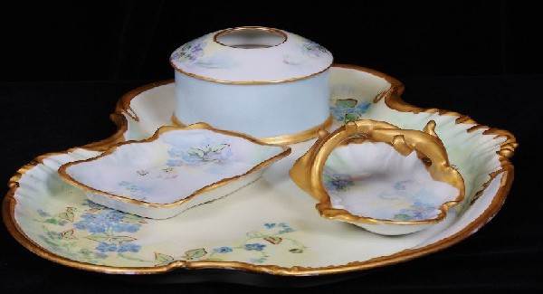 Antique Limoges & Austria Vanity Tray Plate Box B: Antique Limoges & Austria Vanity Tray Plate Box Basket ED303Excellent Vintage Condition! SB58ER. Wonderful late 1800's to early 1900's Limoges. France & Austria large 12 vanity. Tray also inlcluding p