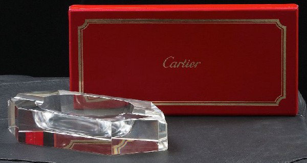 Vintage Baccarat Crystal Ashtray made for Cartier ED85: Vintage Baccarat Crystal Ashtray made for Cartier ED85 Excellent Vintage Condition! SJ161FH. In original box! Beautiful Cartier ashtray made of solid Baccarat Crystal. Ashtray measures 9 by 4" and 1 7