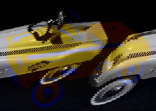 Antique Vintage Taxi Pedal Car c.1930-50's: Antique Vintage Taxi Pedal Car c.1930-50's - Awesome Collector's Item. As-Is Condtion. Measures 35 long, 15" wide and weighs 25lbs. Shipping will be $116.00. Dollar bill in photo is to demonstrate siz