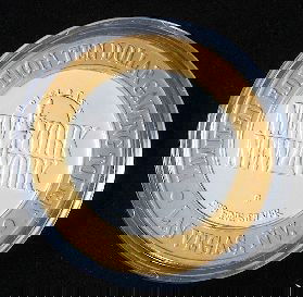 Limited Edition $10 Gaming Token from the New York New : Limited Edition $10 Gaming Token from the New York New York Babe Ruth Las Vegas, Nevada GT180. This Gaming Token is listed in AS-IS condition. PT01YH Limited Edition $10 Gaming Token from the New York