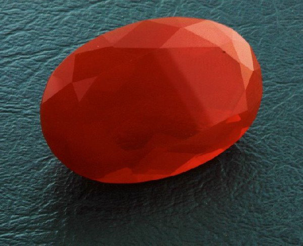 Fire Opal Parcel 1 Gemstone 67.21cts - DI268: Fire Opal Parcel 1 Gemstone 67.21cts - DI268 - Excellent Condition - Doc - Thank you for viewing this auction. We appreciate your business. Check out our future auctions from Seized Assets Auctioneers
