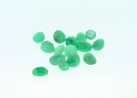 Emerald Beryl Parcel (15) 50.15cts. PCL44: Emerald Beryl Parcel (15) 50.15cts. PCL44 Excellent Condition! Oval cut Gemstones.. Thank you for viewing this lot. We are always adding new inventory and new auctions, so check back often. We appreci