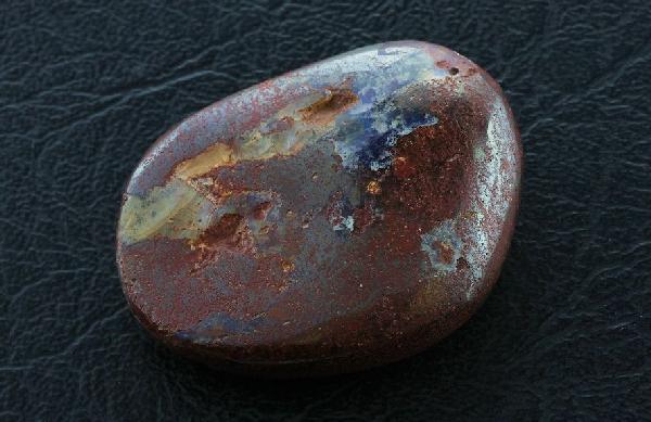 Natural Boulder Opal BO28 111.79 ct.: Natural Boulder Opal BO28 111.79 ct. Natural Boulder Opal - Beautiful stone. 111.79 ct. - Thank you for viewing this lot. We are always adding new inventory and new auctions, so check back often. We a