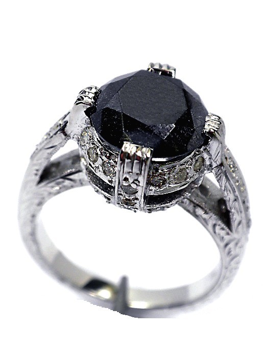 14KT White Gold Ladies Black & White Diamond Ring. 3.79: 14KT White Gold Ladies Black & White Diamond Ring. 3.79ct. A1349. Excellent Condition! One electronically tested 14KT white gold ladies cast black and white diamond ring. Good workmanship. The feature