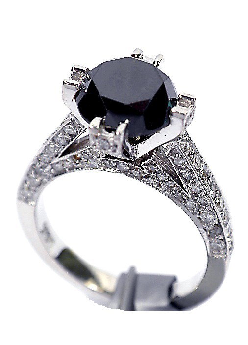 18KT White Gold Black & White Diamond Ring 2.95ct A1619: "18KT White Gold Black & White Diamond Ring 2.95ct A1619. Excellent Condition! One electronically tested 18KT white gold ladies cast & assembled black and white diamond ring with a bright polish finis