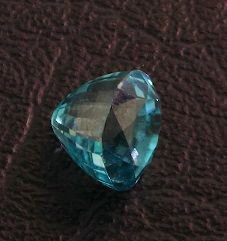 Natural Zircon Gemstone (1) 8.74ct. A125 FULL APPRAISAL: Natural Zircon Gemstone (1) 8.74ct. A125 FULL APPRAISAL Excellent Condition - Comes with full appraisal from AIG. Great color, nice quality. Check out the scans! - Thank you for viewing this lot. We a