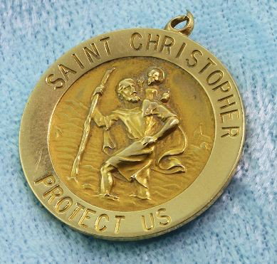 14K Gold Saint Christopher Pendant 5.4 grams GD8: 14K Gold Saint Christopher Pendant 5.4 grams GD8 Excellent Condition! 14K Gold. - Thank you for viewing this lot. We are always adding new inventory and new auctions, so check back often. We appreciat