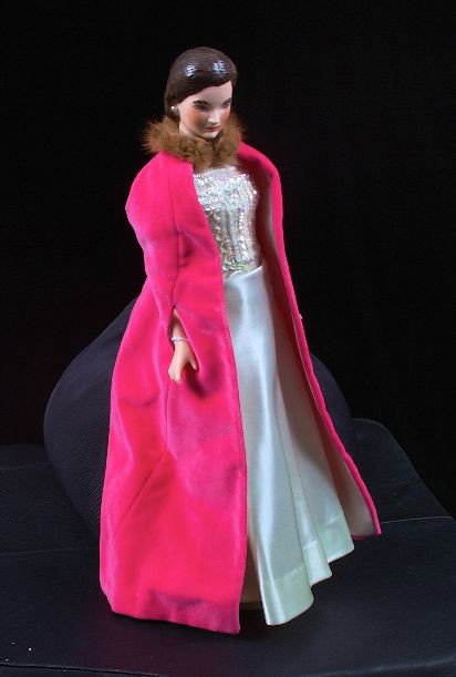 Rare Jackie Kennedy Onassis Doll on Stand NS27: Rare Jackie Kennedy Onassis Doll on Stand NS27 - Excellent Condition! SALKA. Vintage & rare Jackie Kennedy Onassis Doll - extremely collectible! There are many Jackie Kennedy dolls out there, this is 