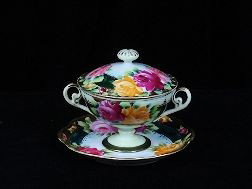 Antique Nippon 3Pc Boullion Soup, Lid, Underplate Roses: Antique Nippon 3Pc Boullion Soup, Lid, Underplate Roses ED318 Excellent Vintage Condition! SB13E. Antique Nippon Style 3pc Boullion Soup, Lid, Underplate Roses! Featuring this Absolutely Wonderful lat