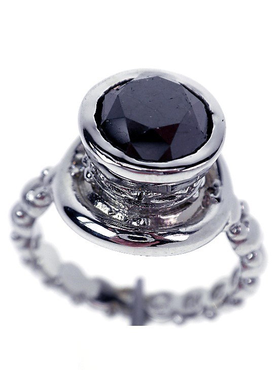 14KT White gold ladies cast diamond solitaire ring. A80: "14KT White gold ladies cast diamond solitaire ring. A808 Excellent Condition! One 14KT White gold ladies cast diamond solitaire ring. Condition is new, good workmanship. The featured diamond is set w