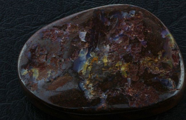 Natural Boulder Opal BO12 215.78 ct.: Natural Boulder Opal BO12 215.78 ct. Natural Boulder Opal - Beautiful stone. 215.78 ct. Thank you for viewing this lot. We are always adding new inventory and new auctions, so check back often. We app