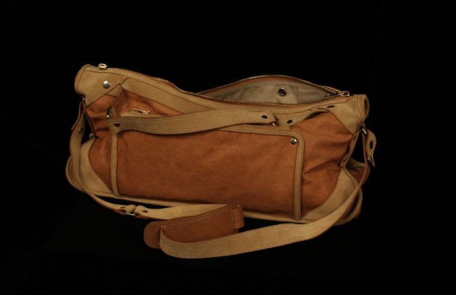 Brand NWT Celine "Rider" Leather Handbag ED740: Brand NWT Celine Rider" Leather Handbag ED740. Excellent Condition!. NV425HB. Up for auction is a BRAND NEW CELINE Leather and Suede Handbag. It was made in Italy from the softest leather with suede a