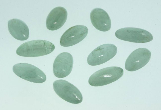 Natural Green Beryl Parcel (12) 33.78cts. A2285: Natural Green Beryl Parcel (12) 33.78cts. A2285. Excellent Condition. LP13RE. Twelve oval cabochon cut natural Green Beryls. Exact total weight: 33.78cts. AIG appraised at $1,235.00. WR13FT. Thank you