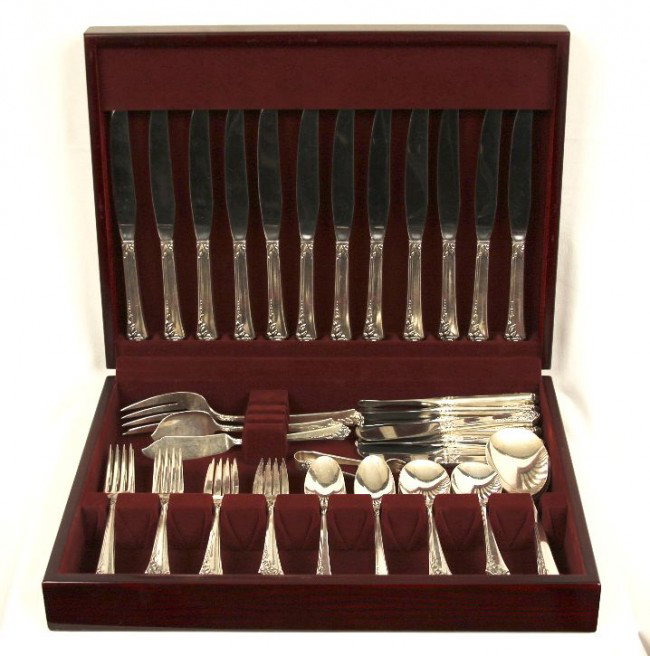 Vintage Heirloom "Damask Rose" 79-pc Sterling Service f: "Vintage Heirloom "Damask Rose" 79-pc Sterling Service for 12 ED824. Excellent Vintage Condition! LH1003FS. This GORGEOUS STERLING Flatware service is in the Damask Rose Pattern! It is valued at over 