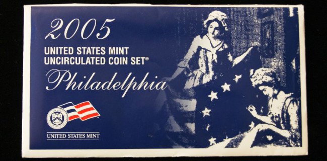 2005 US Mint Uncirculated Coin Set CS146: "2005 US Mint Uncirculated Coin Set CS146. As-Is Condition! RT41AN. 2005 Philadelphia and Denver complete coin set with certificate of authenticity included. Thank you for viewing this lot. We are alw