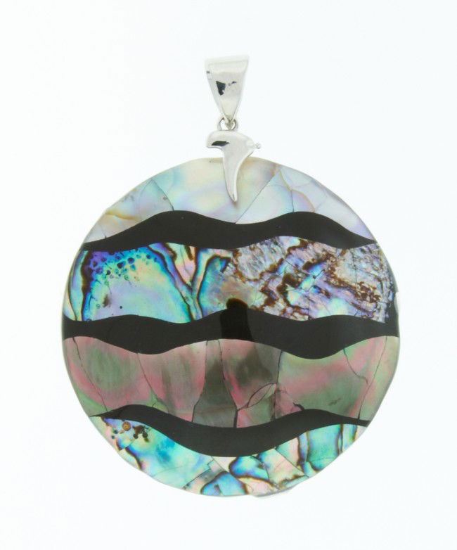 Abalone Shell Pendant RTJ564: Abalone Shell Pendant RTJ564. Excellent Condition! BZ5WQ. One abalone shell pendant measuring 2.25 diameter. Ripples of color upon a smooth backing and glossed over. Unique loop adds for touching vers