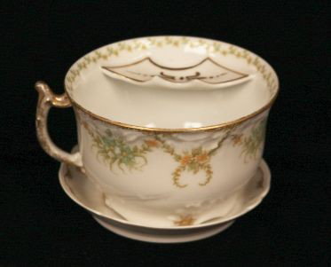 Antique Limoges Mustache Cup. ED480: Antique Limoges Mustache Cup. ED480. Excellent Vintage Condition! NB18UY. Very rare and collectible limoges mustache cup! Bawo & Dotter Mark II in red, overglaze mark, 1920-32. No chips, cracks or dam