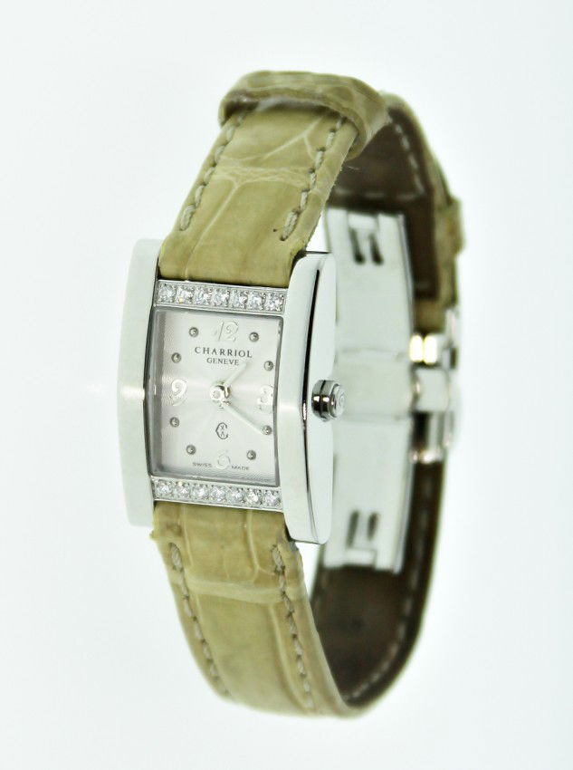 Charriol Geneve Wristwatch ED1067: "Charriol Geneve Wristwatch ED1067. Excellent Vintage Condition! GC123SM. One Swiss made registered model of the original Charriol Geneve wristwatch. Louisiana alligator hand made band. Water resistan