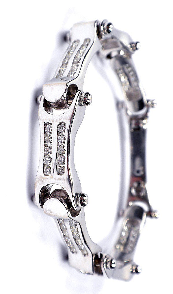 14KT White Gold Diamond Bracelet A2972: "14KT White Gold Diamond Bracelet A2972. Good Condition! EN9462SC. One electronically tested 14KT white gold cast and assembled diamond bracelet. The bicycle chain link style bracelet features two row