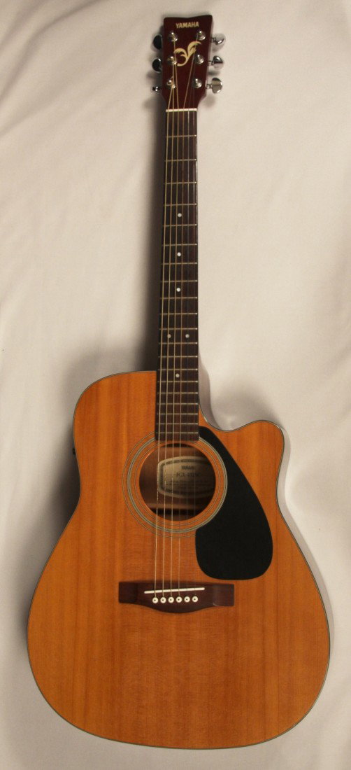 Yamaha FGX-412SC Acoustic/Electric Guitar GUI21: "Yamaha FGX-412SC Acoustic/Electric Guitar GUI21. Great Condition! SH151YA. Yamaha FGX-412SC Acoustic/Electric Guitar. Featuring a pickup system and a cutaway. 20 frets. Comes with a hard case! Thank 