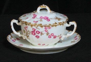 Haviland Limoges Pink Roses Gold Daub Bouillon ED240: "Haviland Limoges Pink Roses Gold Daub Bouillon ED240 Excellent Vintage Condition! ST28MF. Fabulous Antique Haviland Limoges Pink Roses with Gold Daubs Bouillon Cup with Lid and Saucer. All pieces are
