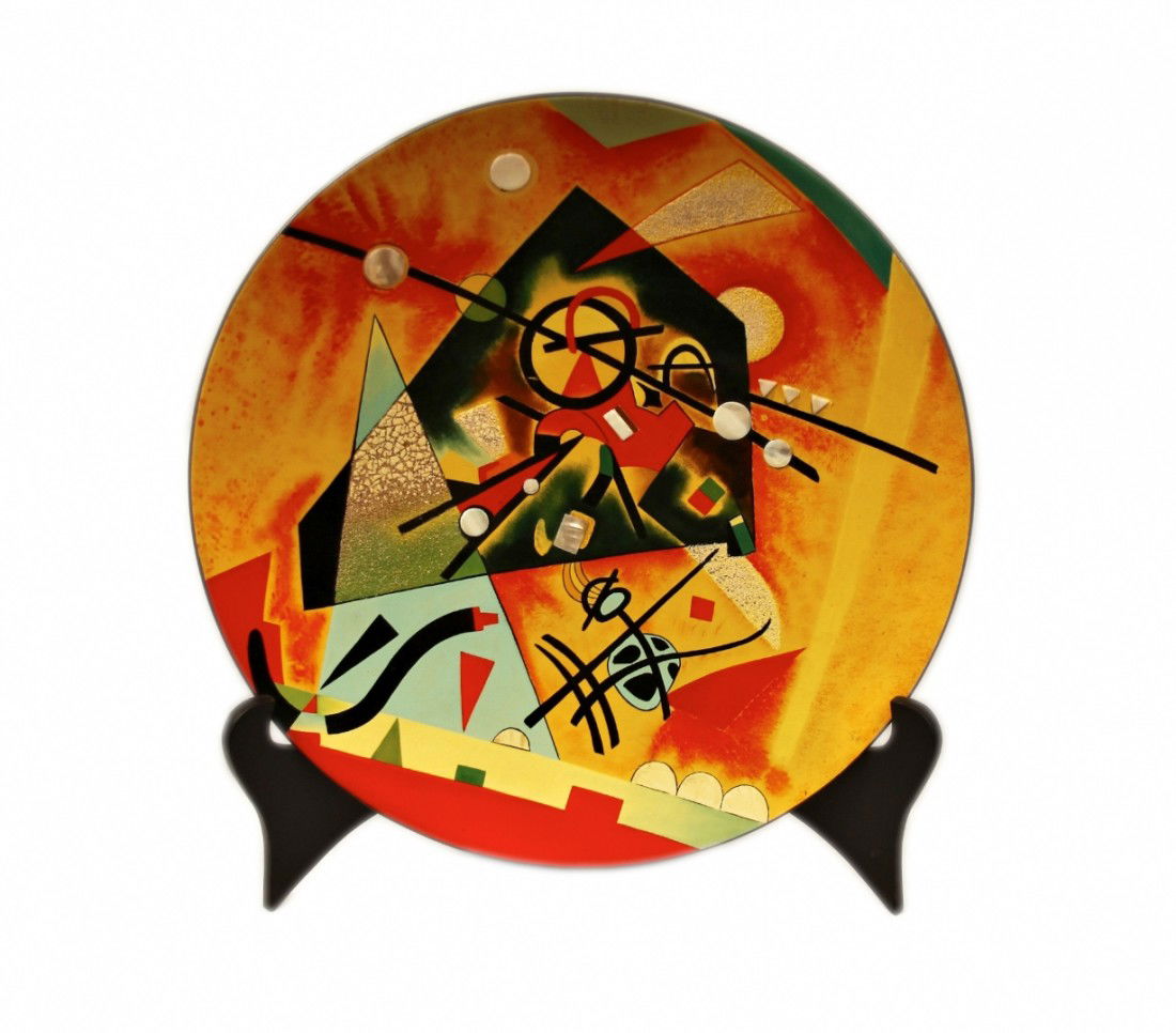 Art Décor' Plate BUI20: "Art Décor' Plate BUI20. Excellent Condition! PT15KM. Measuring 16" diameter this Oriental modern design Art plate has a hanging hook on the back; and also comes with a matte black plate display for