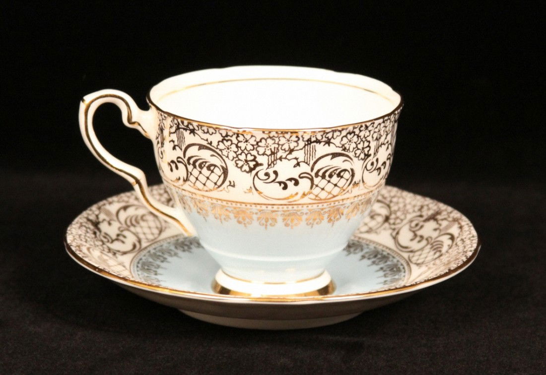 Royal Stafford China Exquisite Gold and Blue Filligree : Royal Stafford China Exquisite Gold and Blue Filligree BD164. Excellent Vintage Condition! GH62TR. This fantastic bone china from Royal Stafford tea cup and saucer set has a beautiful outline of golde
