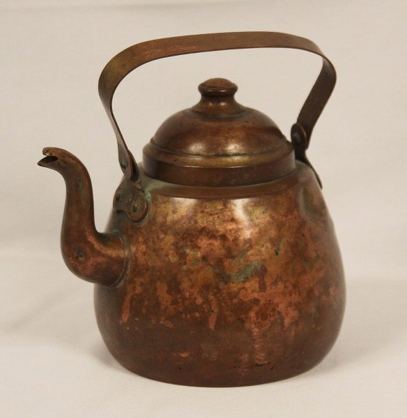 Vintage Rothbergoy Copper Tea Kettle ED1094: "Vintage Rothbergoy Copper Tea Kettle ED1094. NT91LD. Great Condition! Vintage Copper Tea Kettle, Fantastic Patina! Lid is original. 1.5 quart kettle. Made in Finland. Measures 8 inches by 7 inhes at 