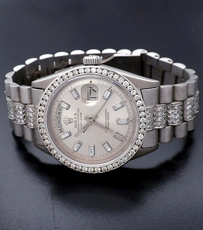 Gents Rolex 18KT Gold Super President Style DayDate Wri: Gents Rolex 18KT Gold Super President Style DayDate Wristwatch A3266. Great Condition! DF10511WT. One gents, hand crafted and machine milled Rolex DayDate Model wristwatch the President electronically