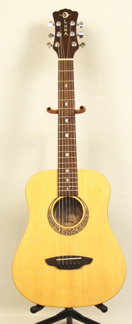 Luna 3/4 Size Acoustic Guitar GUI29: "Luna 3/4 Size Acoustic Guitar GUI29. New Condition! IV97FE. New Luna 3/4 size acoustic guitar with Rosewood fingerboard and Mahogony sides/back. Great for ladies or kids! Thank you for viewing this l