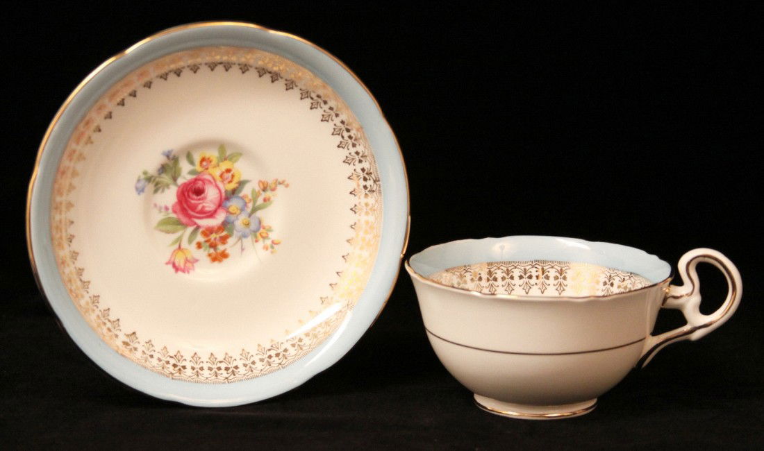 Royal Grafton China Beautiful Blue and Gold Trim with F: Royal Grafton China Beautiful Blue and Gold Trim with Flowers BD167. Excellent Vintage Condition! FR12DN. This lovely bone china from Royal Grafton tea cup and saucer set has a very elegant trim of a