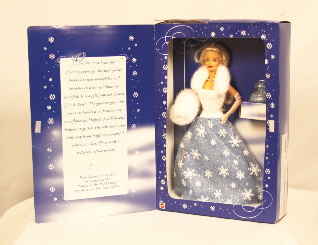 1999 Snow Sensation Barbie with Snow Globe: 1999 Snow Sensation Barbie with Snow Globe. Great Condition! YK61FR. This 1999 Snow Sensation Barbie comes with Barbie and her snow globe. It is in great condition, never removed from the box! Thank y
