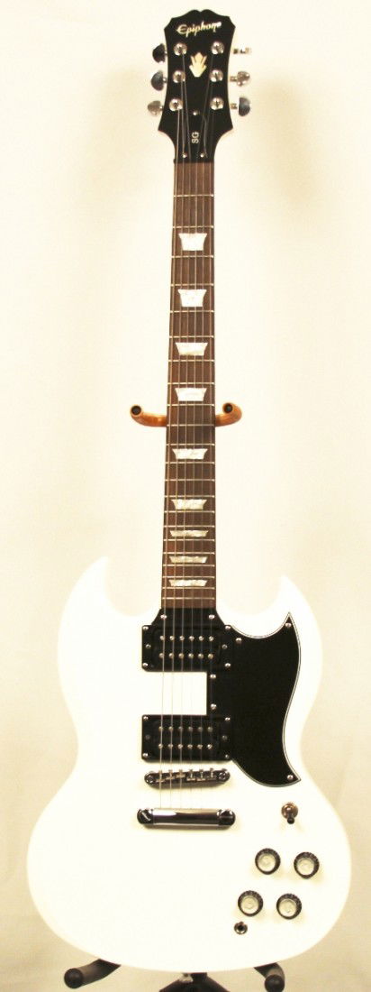 Used Epiphone by Gibson SG GUI42: Used Epiphone by Gibson SG GUI42. Great Condition! AL972SE. Used Epiphone by Gibson SG. Standard white custom shop with noisless humbucking pickups. Thank you for viewing this lot! We are always addin