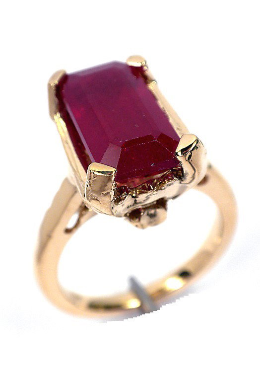 14KT Yellow Gold Ladies Ruby Solitaire Ring A736: "14KT Yellow Gold Ladies Ruby Solitaire Ring A736 Excellent Condition! FD163RY. One 14KT Yellow Gold Ladies Cast Ruby Solitaire Ring. Condition is new, good workmanship. Bright polish finish. Identifi