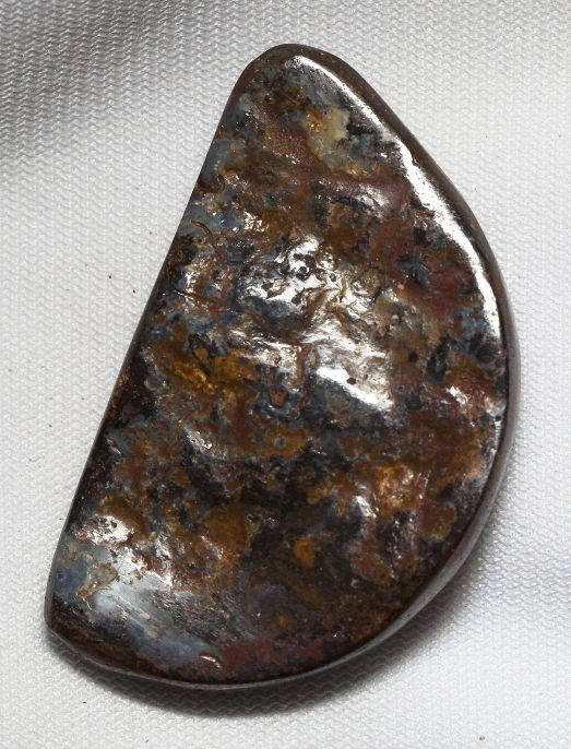 Boulder Opal (59.32ct.) BO131: Boulder Opal (59.32ct.) BO131. Excellent Condition! KR4MS. One Boulder Opal pendant weighing 59.32ctw. Thank you for viewing this lot. We are always adding new inventory and new auctions, so check bac