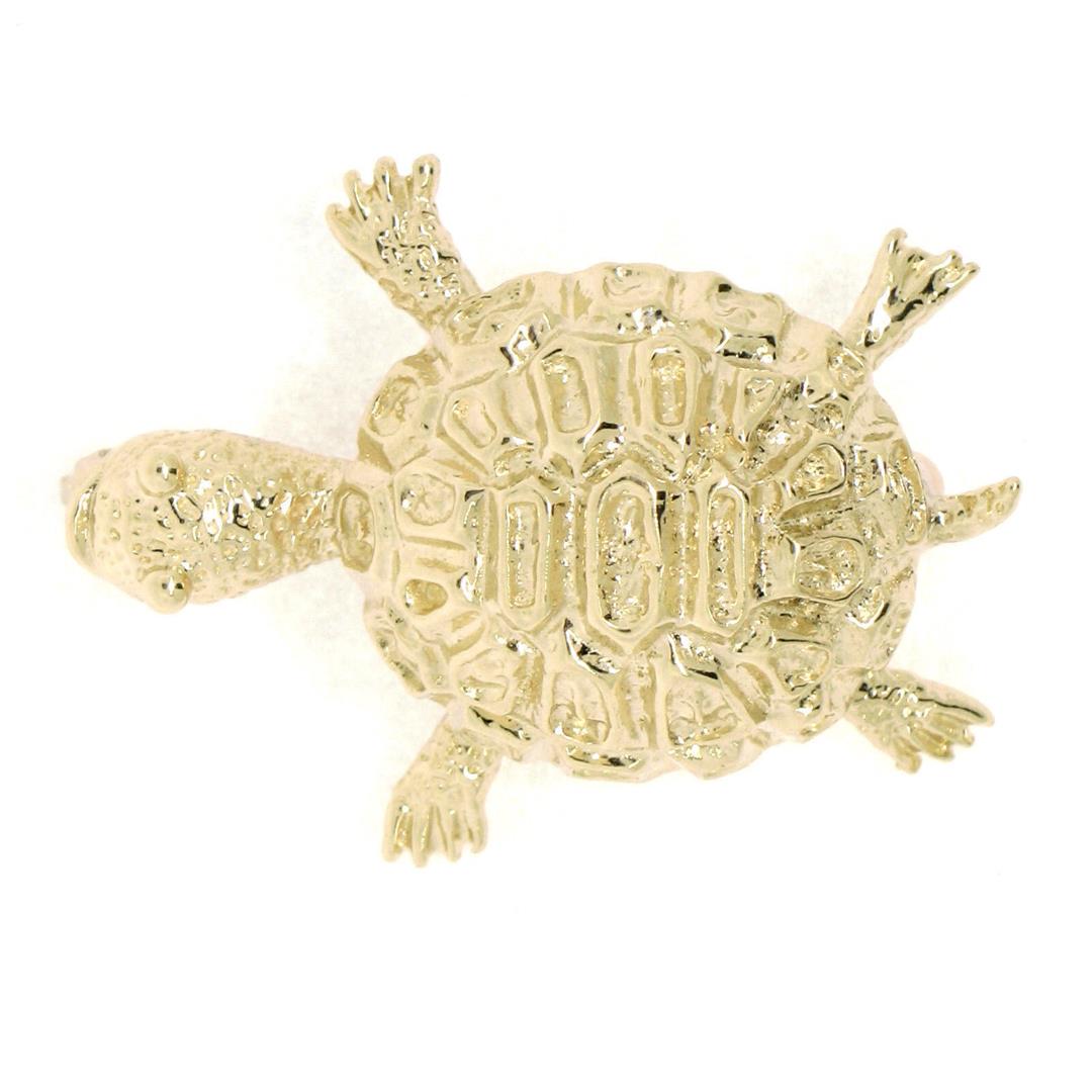 Petite 14K Yellow Gold Amazing Highly Detailed Textured Turtle Brooch Pin 4.33g: An estate solid 14k yellow gold petite turtle brooch. Measures 20.6x27.2mm and weighs a total of 4.33 grams.