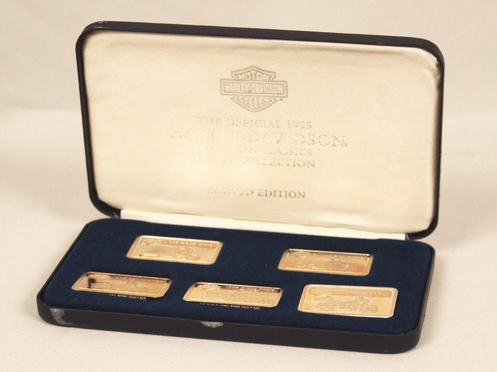 1995 Harley-Davidson American Classics Silver Ingot Col: "1995 Harley-Davidson American Classics Ingot Collection CS197. Great Condition! CH112NJ. 1995 Official Harley-Davidson American Classics Ingot Collection. Limited Edition! Ingots depict the following