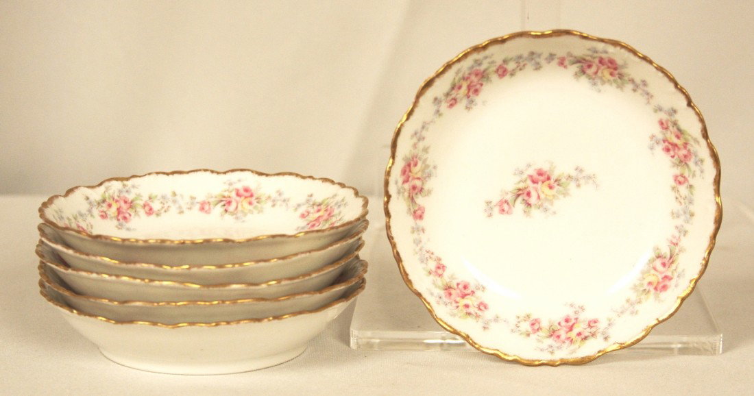 Antique Set of 6 Limoges Fruit Bowls ED1247: Antique Set of 6 Limoges Fruit Bowls ED1247. Good Condition! XM62DH. This is an antique set of 6 Limoges fruit bowls by Bawo & Dotter (Elite Works) mark 9 in red, dating 1900-1914. Gold rim, blue, pin