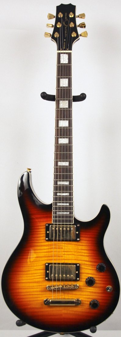 Peavey Signature Sunburst 2 Pickup 6 String Electric Gu: Peavey Signature Sunburst 2 Pickup 6 String Electric Guitar DGUI24. Great Condition! LA191MA. Designed around the Van Halen Wolfgang body style this Peavy HP Signature sunburst 2 pickup 6 string is a 