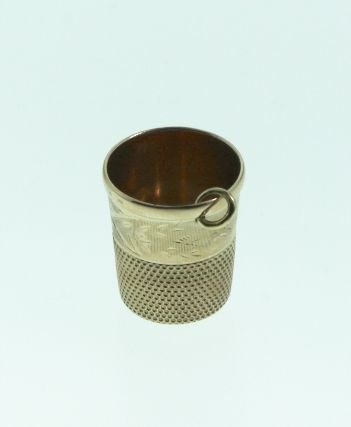 Antique 14K Rose Gold Thimble Charm ED743: Antique 14K Rose Gold Thimble Charm ED743. Excellent Vintage Condition! BD511TM. Antique 14K rose gold thimble made into a charm. Valued at $385.00 this item weighs 3.0 grams. Appraisal included. No m