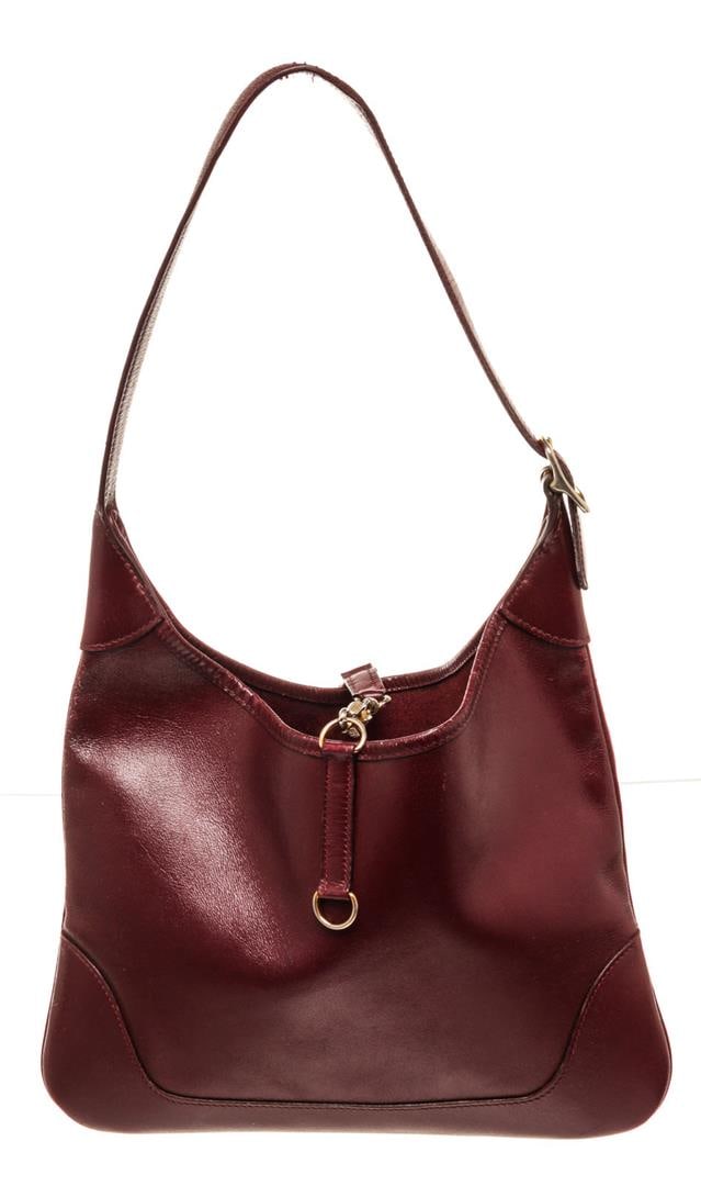 Hermes Amarante Leather Trim Hobo Bag: Hermes Amarante Leather Trim Hobo Bag. All available information is listed in the description and shown in the photos. Hermes Amarante Leather Trim Hobo Bag with leather, gold-tone hardware, trim leat