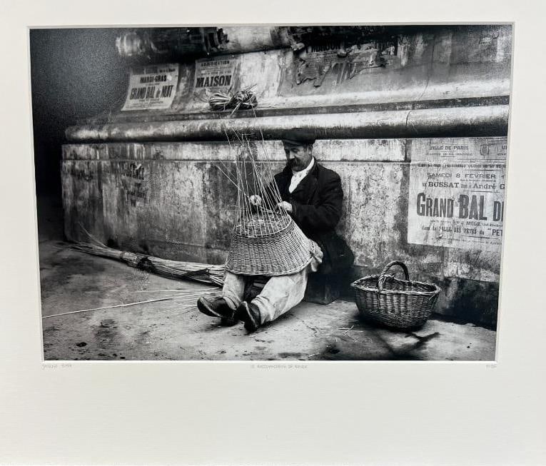 Jacques Reccomodeur de panier Basket Mender Paris Vintage: Jacques Reccomodeur de panier Basket Mender Paris 1908 YellowKorner Certified Photograph. Certificate of Authenticity from YellowKorner affixed to the back. Matted Dimensions 16"x20". Protected with C