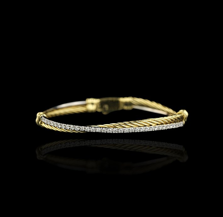 David Yurman 14K Gold 1ct Diamond Bangle GB303: David Yurman 14K Gold 1ct Diamond Bangle GB303. Good As-Is Condition! QF1021QS. Total Weight of 14K Yellow & White Gold is 16.1 grams. Approximate total weight of Diamonds is 1cts. Thank you for viewi