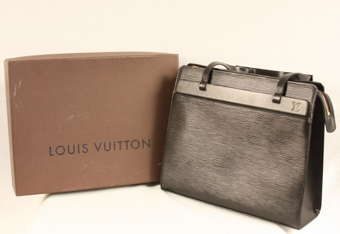 Louis Vuitton Riviera Black Epi Handbag GB165: Louis Vuitton Riviera Black Epi Handbag GB165. Good Condition! LB107BK. One Louis Vuitton Riviera black Epi handbag. Guaranteed 100% authentic! Comes with Louis Vuitton original box. Handbag features: