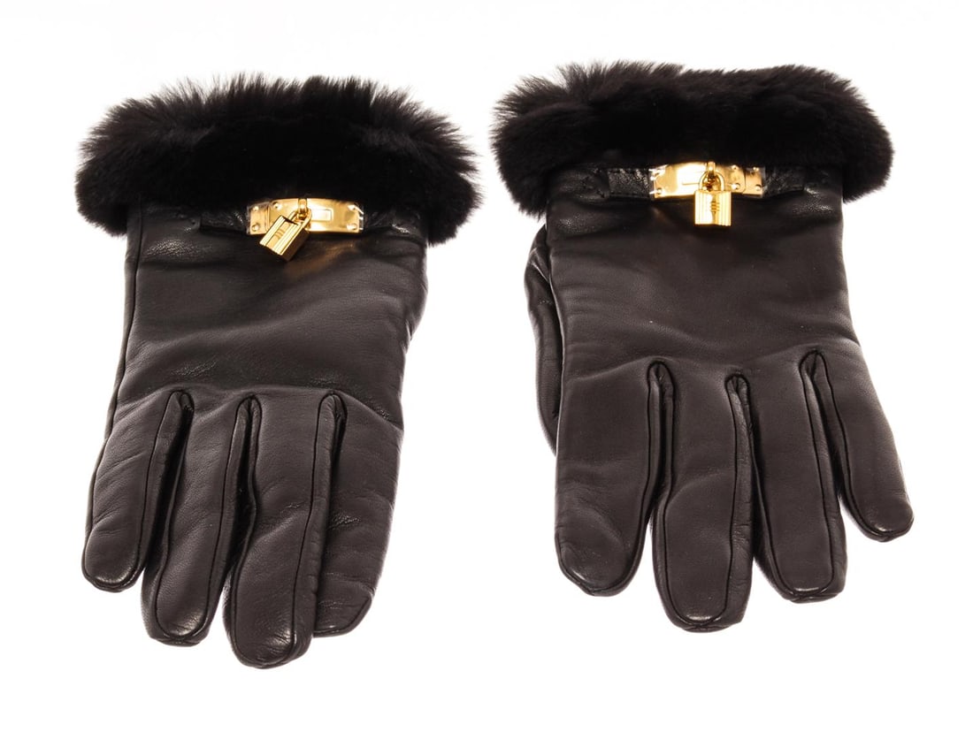 Hermes Brown Lambskin Leather Soya Gloves: Hermes Brown Lambskin Leather Soya Gloves. All available information is listed in the description and shown in the photos. Hermes Brown Lambskin Leather Soya Gloves with cashmere lining, mink trim at