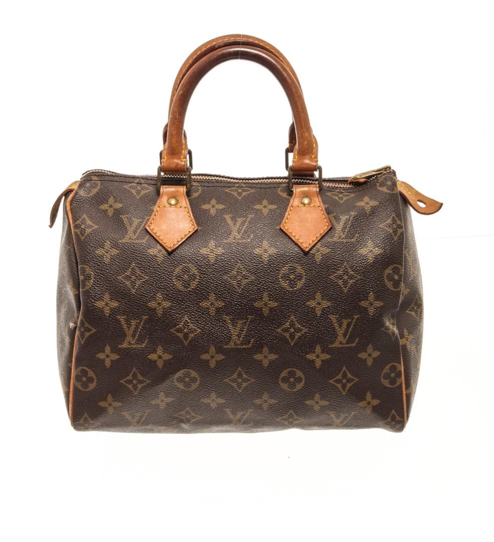 Louis Vuitton Brown Monogram Speedy 25 Handbag: One Louis Vuitton Brown Monogram Speedy 25 Handbag. Item is sold AS-IS. All available information is listed in the description and shown in the photo. Louis Vuitton Brown Monogram Speedy 25 Handbag wi